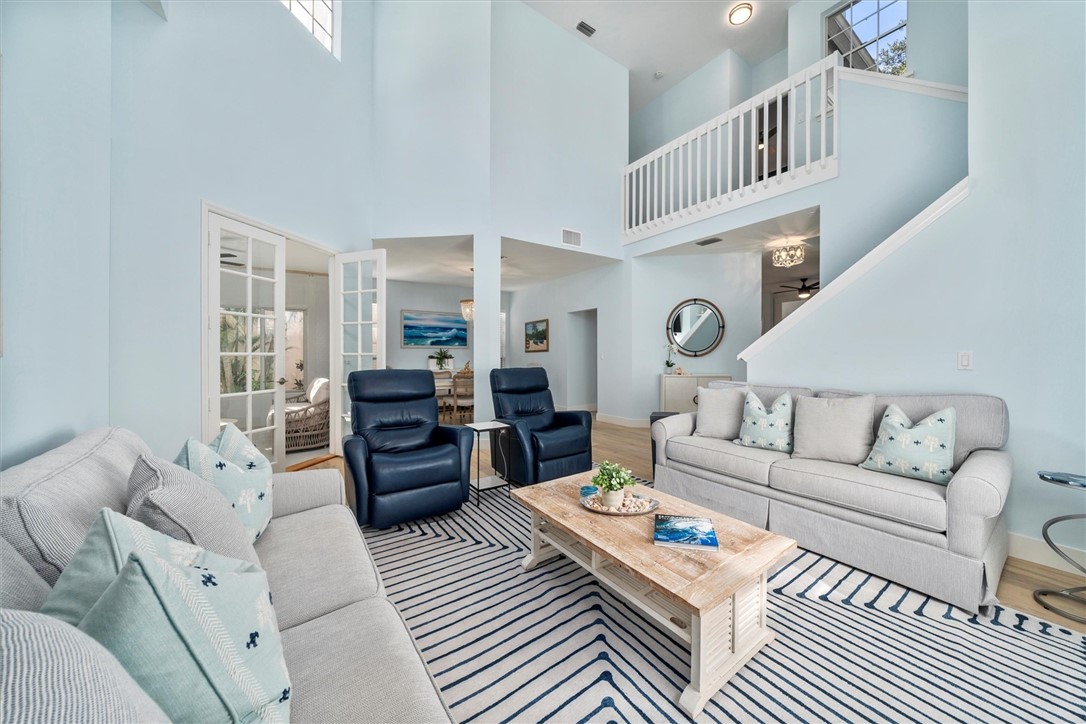 8859 Lakeside Circle