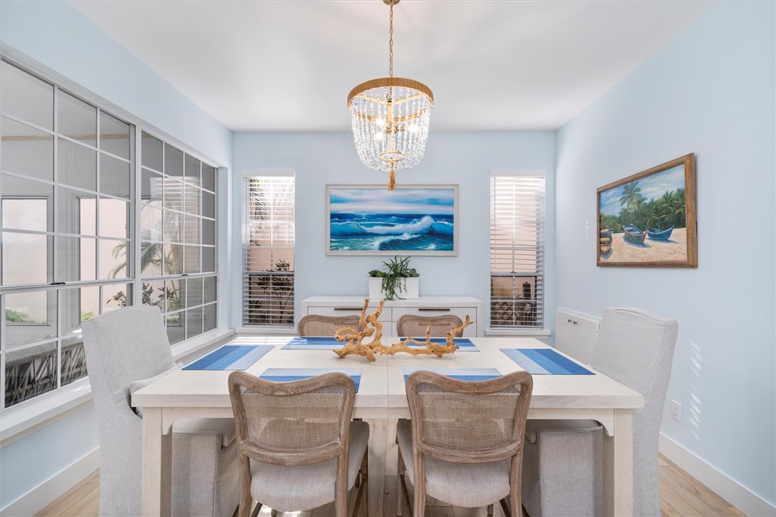 8859 Lakeside Circle