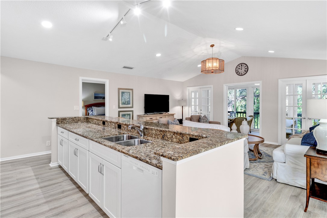 1275 Winding Oaks Circle E 706