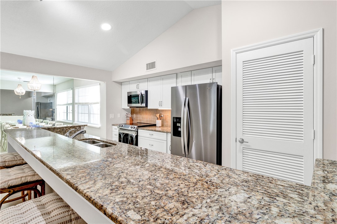 1275 Winding Oaks Circle E 706