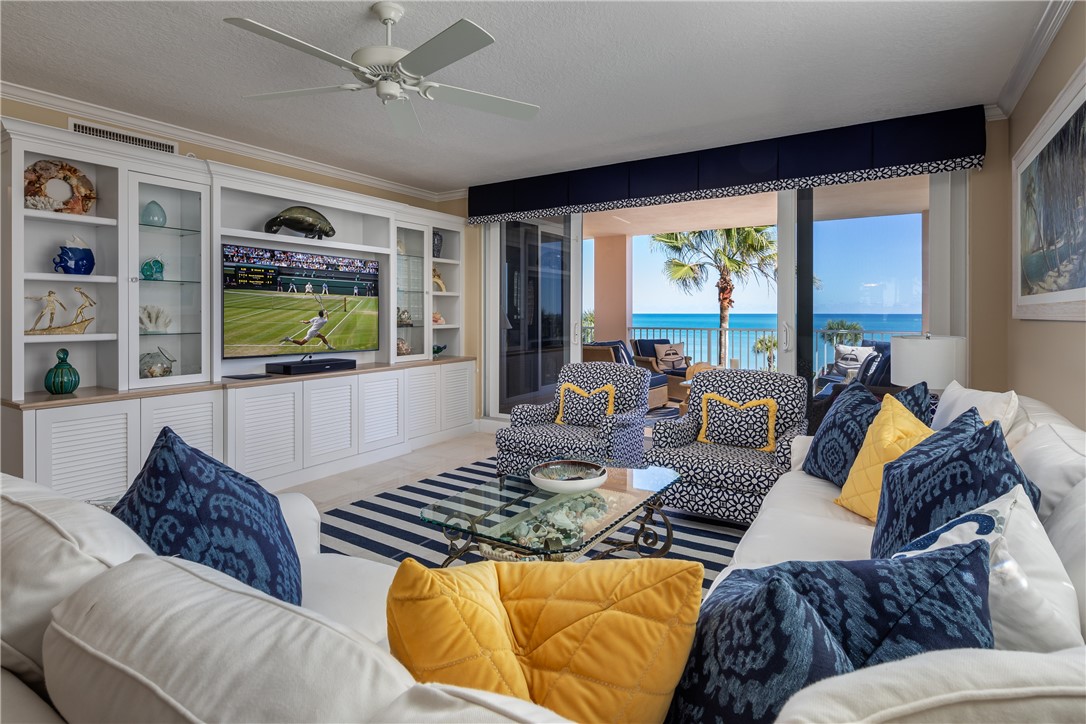 8870 N Sea Oaks Way 308