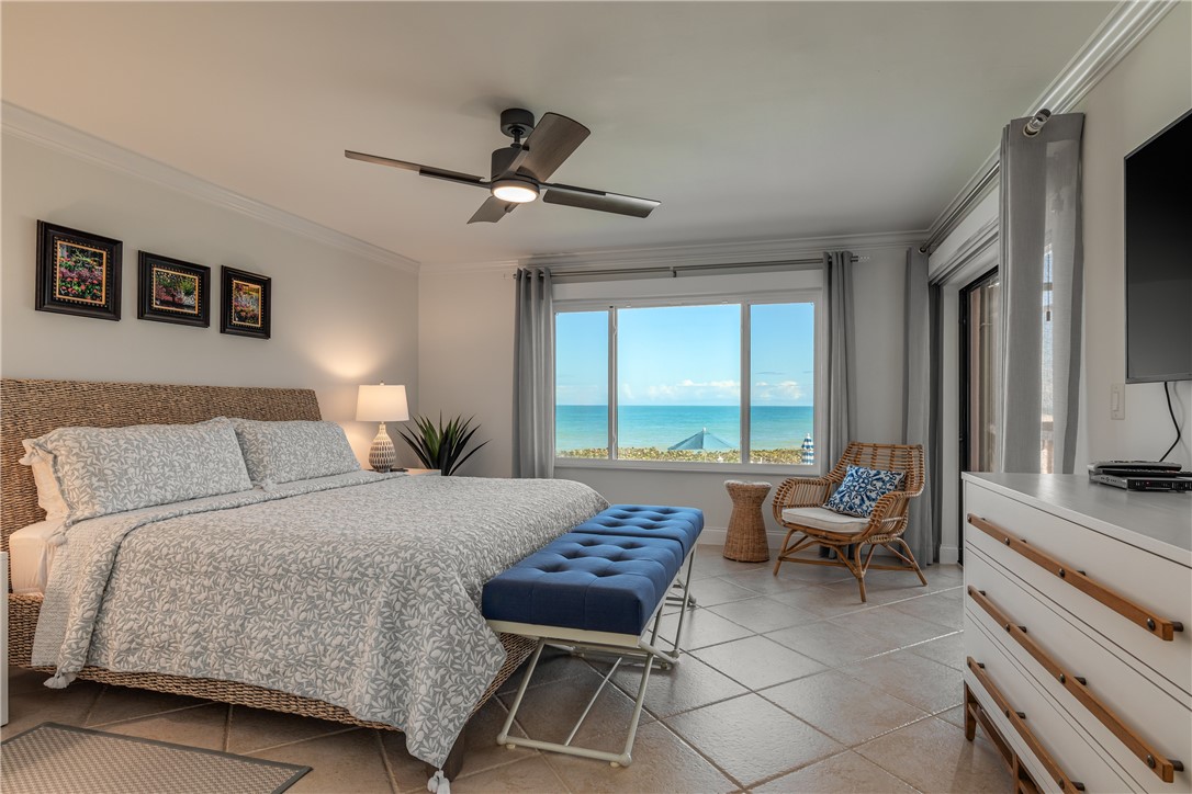 8840 S Sea Oaks Way 107