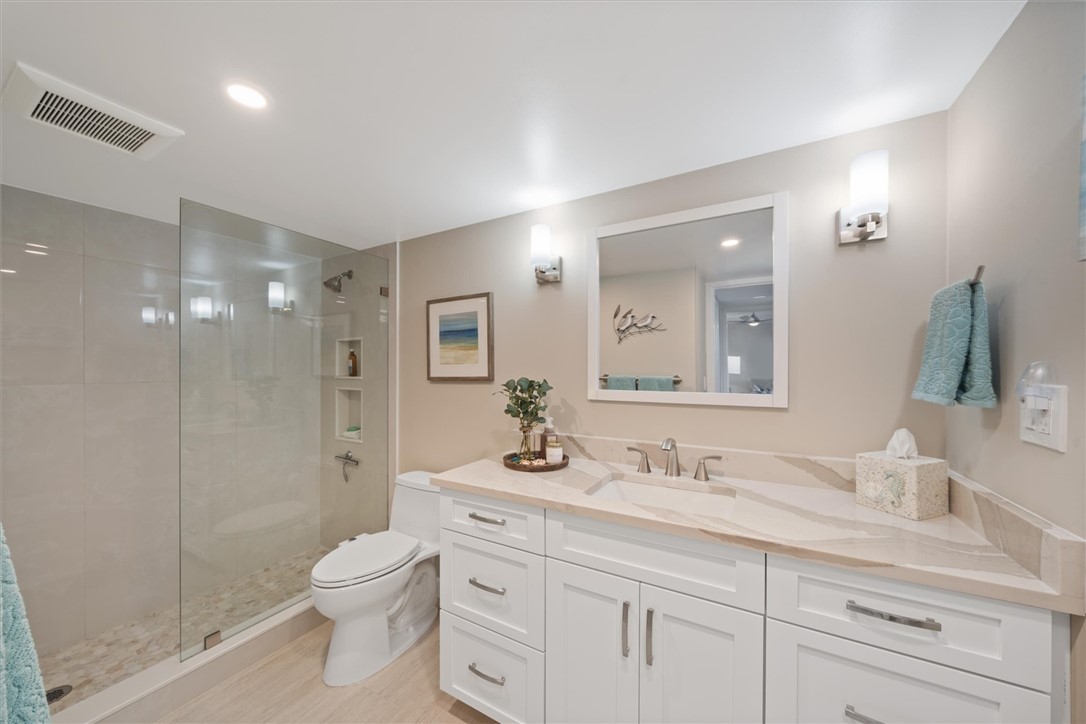 8840 S Sea Oaks Way 107