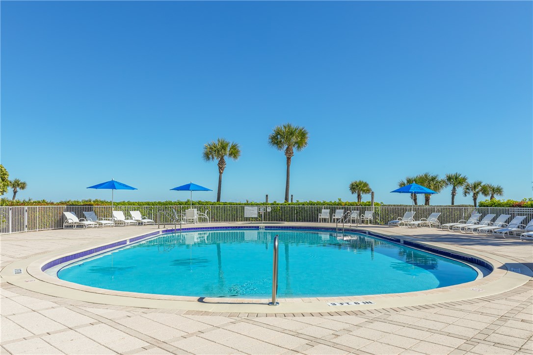 8860 N Sea Oaks Way 105