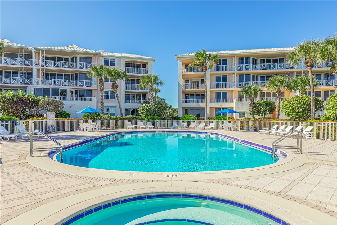 8860 N Sea Oaks Way 105