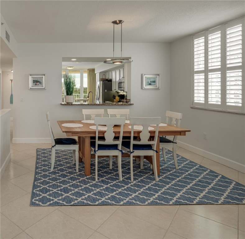 8860 N Sea Oaks Way 105