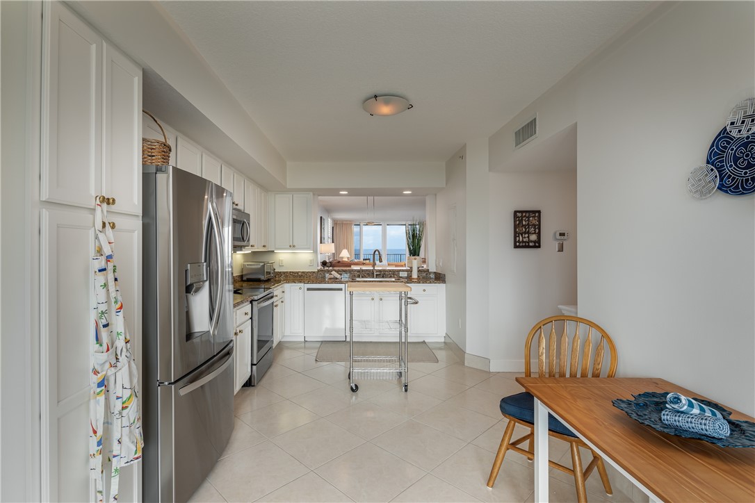 8860 N Sea Oaks Way 105