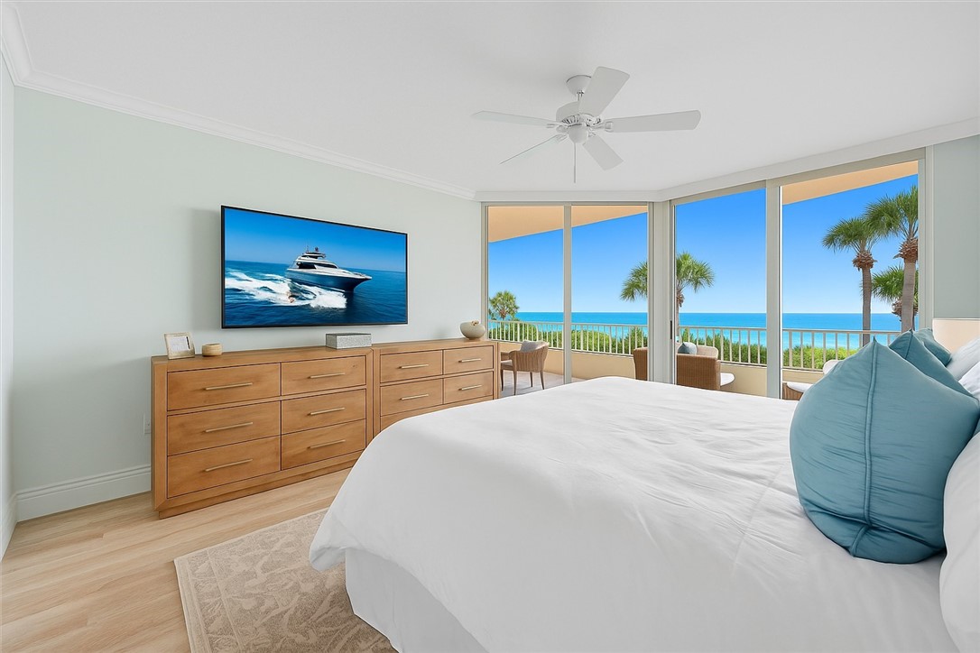 8866 N Sea Oaks Way 203