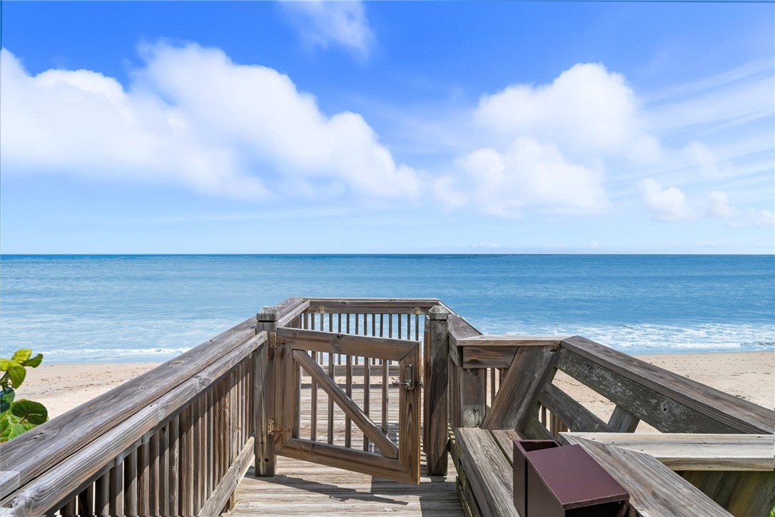 8866 N Sea Oaks Way 203