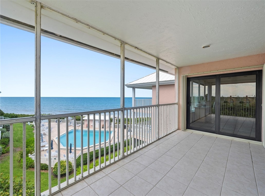 8830 S Sea Oaks Way 301