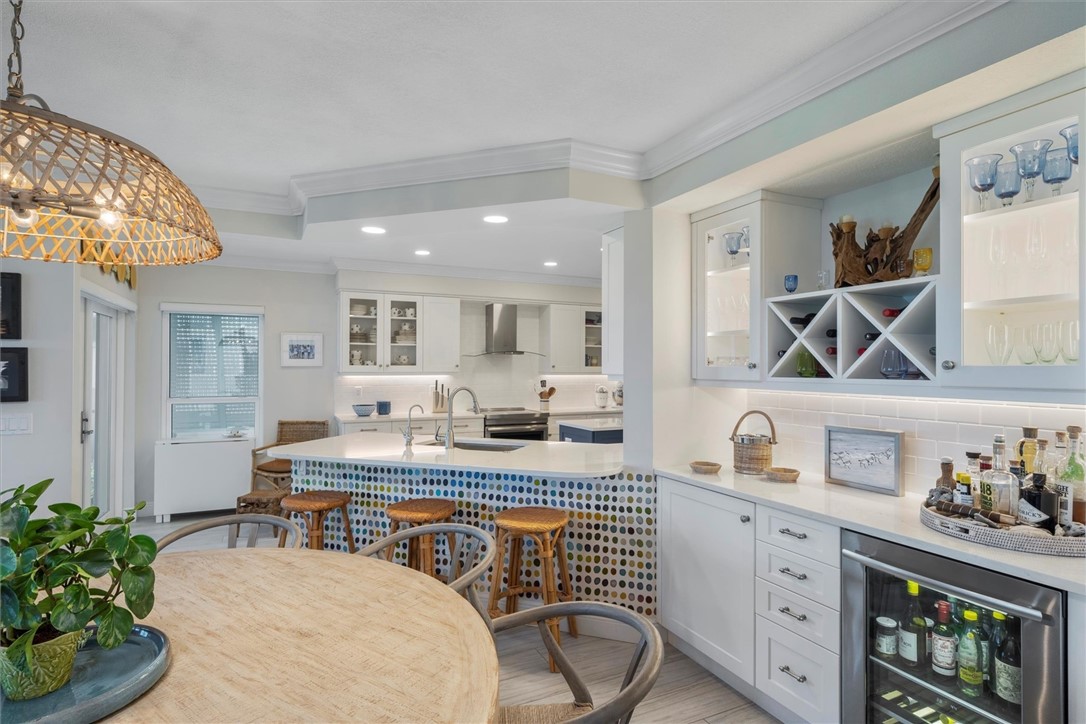 8820 S Sea Oaks Way 202