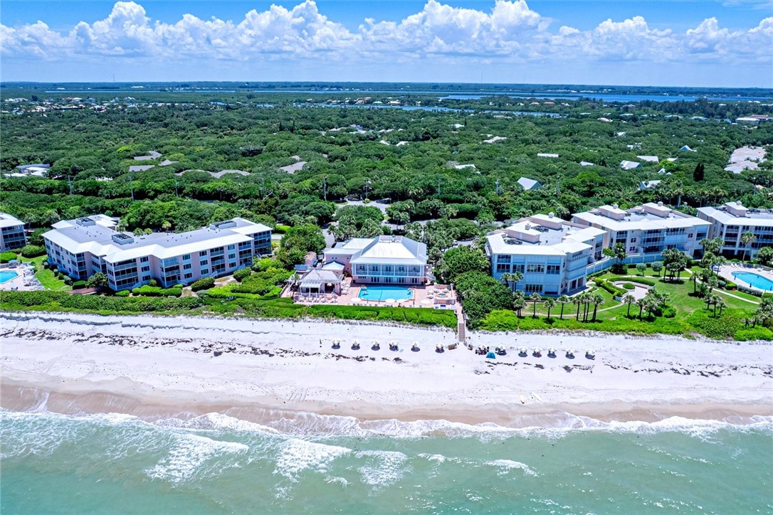 8820 S Sea Oaks Way 202