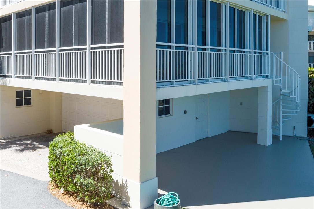 8824 S Sea Oaks Way 102