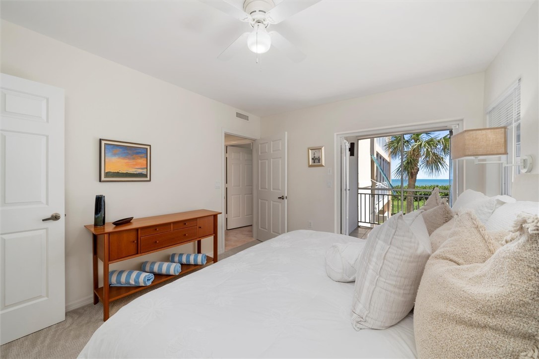 8824 S Sea Oaks Way 102