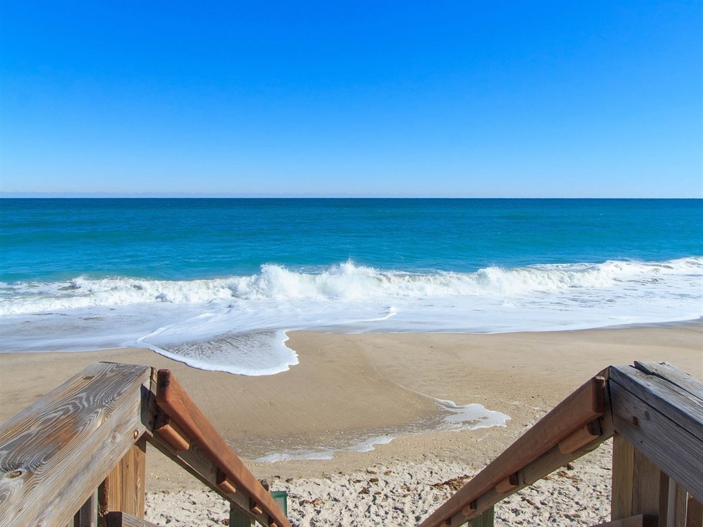 8840 S Sea Oaks Way 101