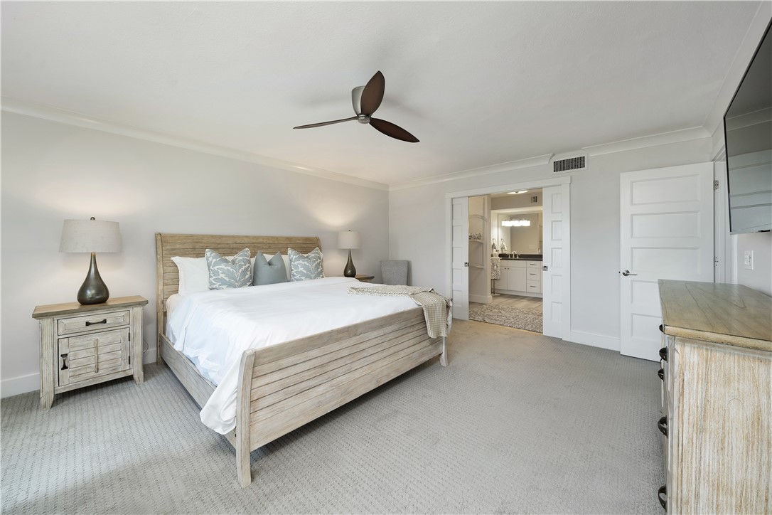 8840 S Sea Oaks Way 101
