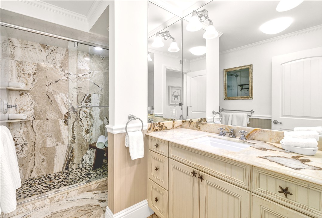 8840 S Sea Oaks Way 203