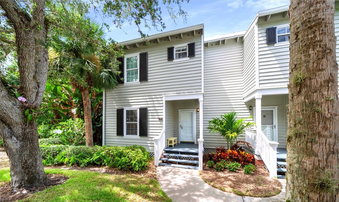 1315 Palmetto Court 111