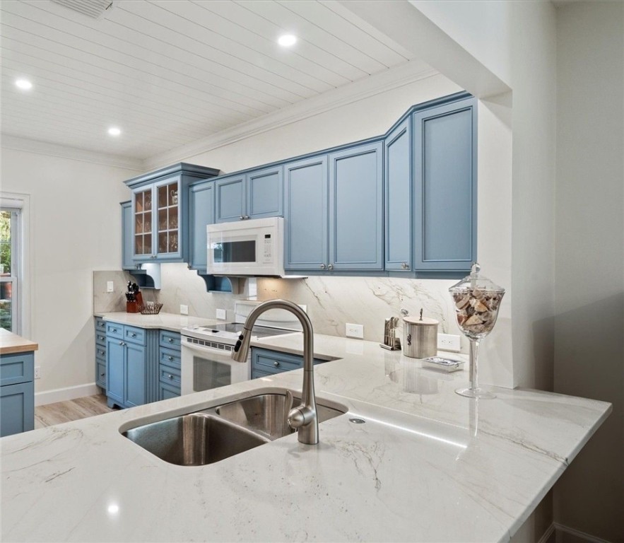 1315 Palmetto Court 111