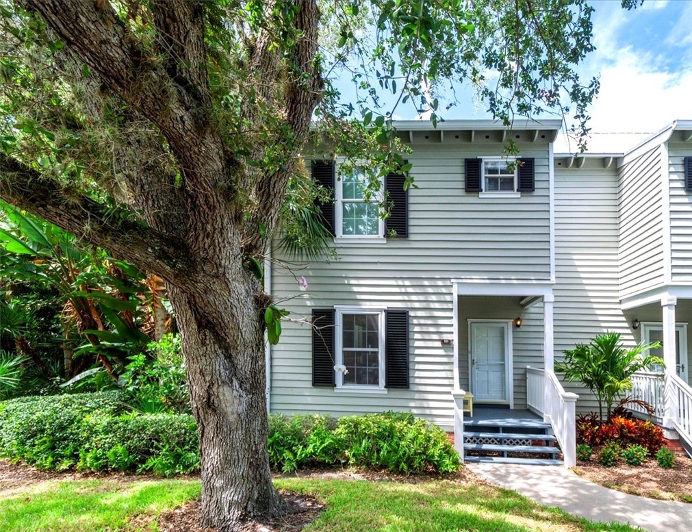 1315 Palmetto Court 111