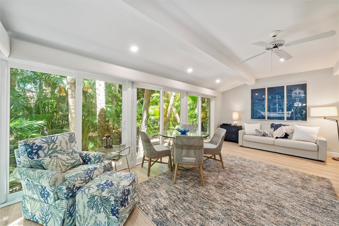 1315 Palmetto Court 111