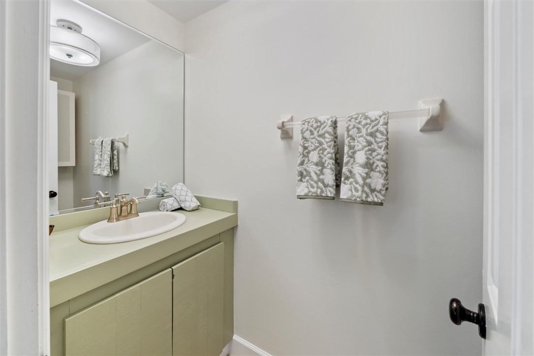 1315 Palmetto Court 111