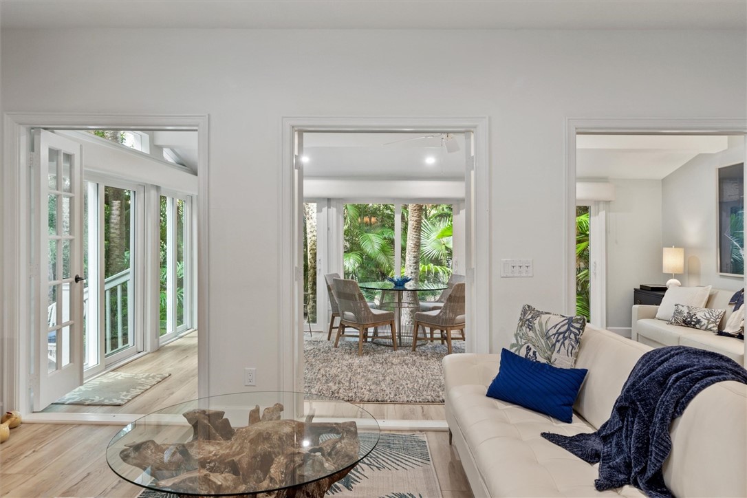 1315 Palmetto Court 111