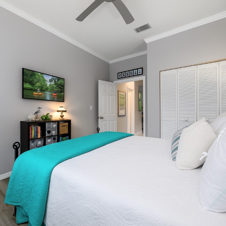 1440 Winding Oaks Circle W A204