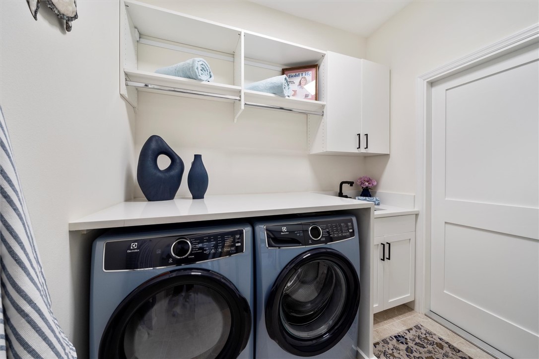 1715 N Orchid Island Circle