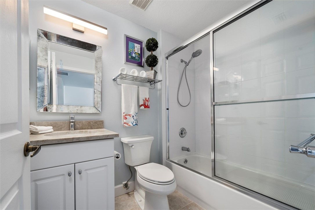 1715 N Orchid Island Circle