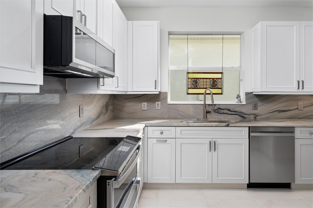 1715 N Orchid Island Circle