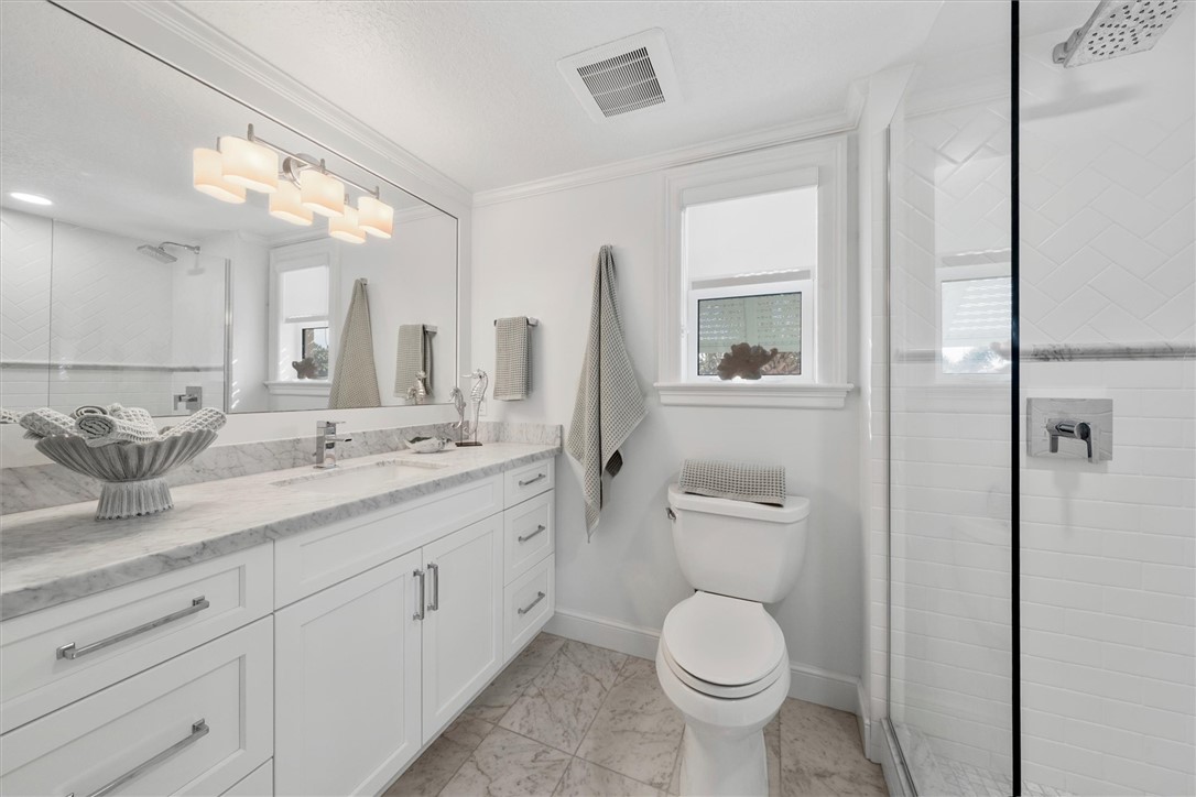 8814 S Sea Oaks Way 303