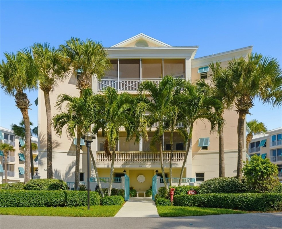8814 S Sea Oaks Way 303