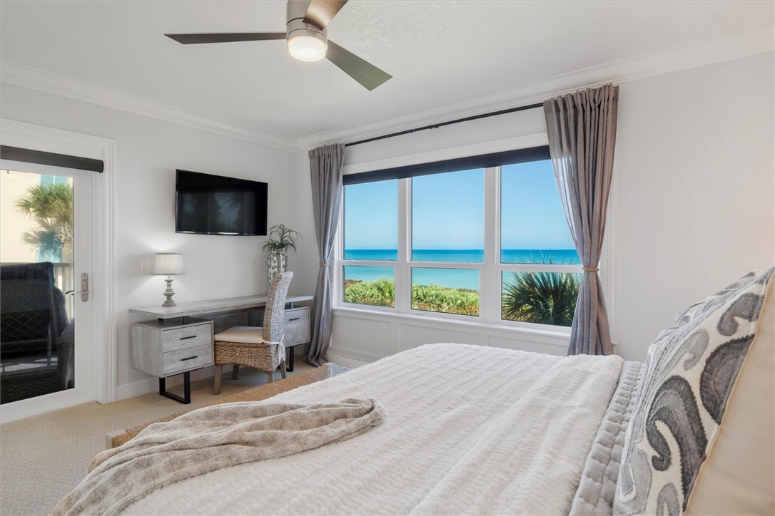 8814 S Sea Oaks Way 303