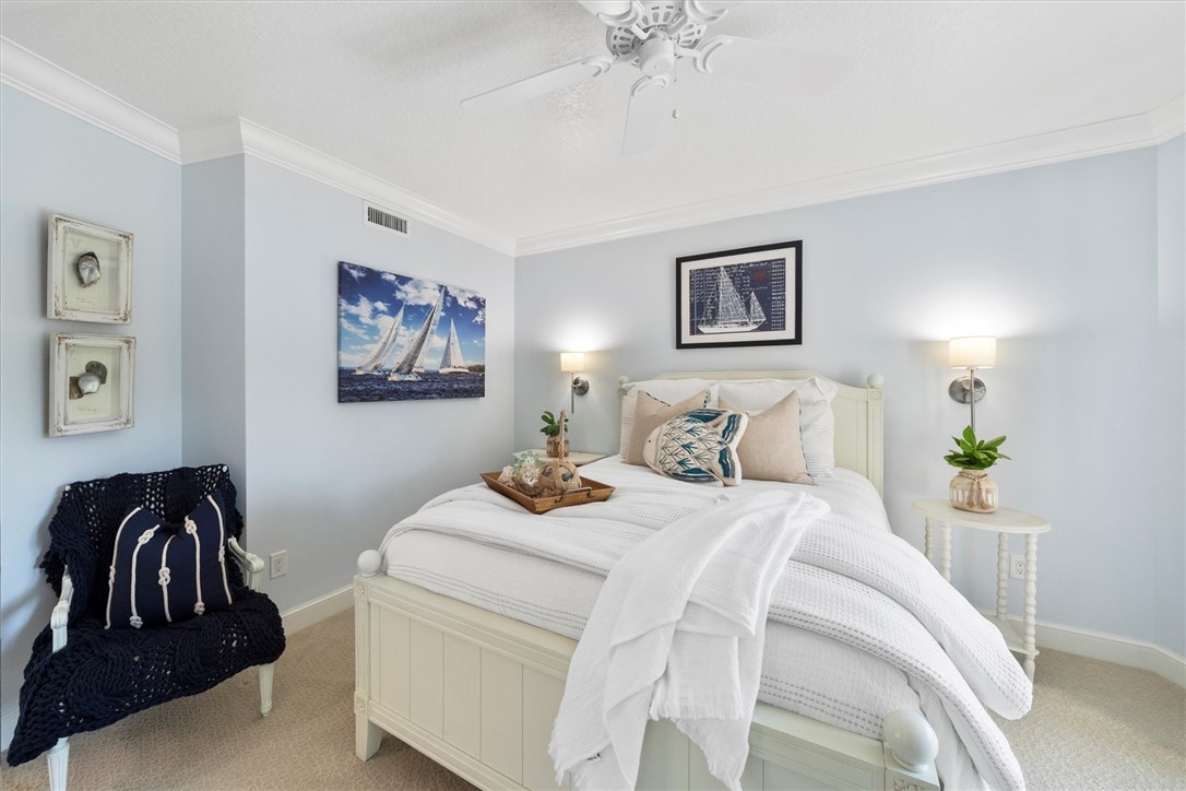 8814 S Sea Oaks Way 303