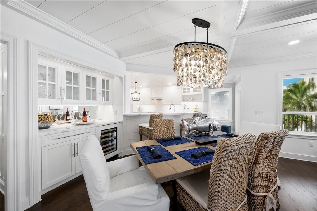 8814 S Sea Oaks Way 303