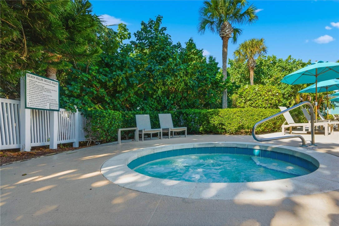 8814 S Sea Oaks Way 303