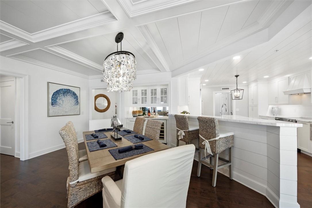 8814 S Sea Oaks Way 303