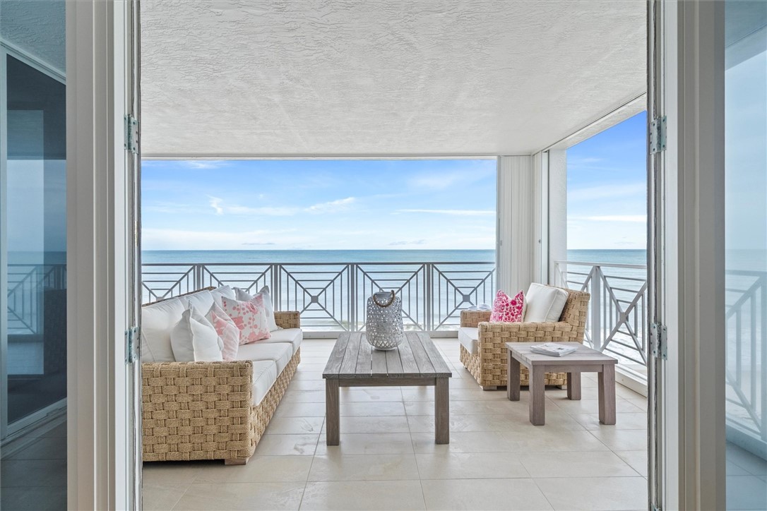 8890 N Sea Oaks Way 104