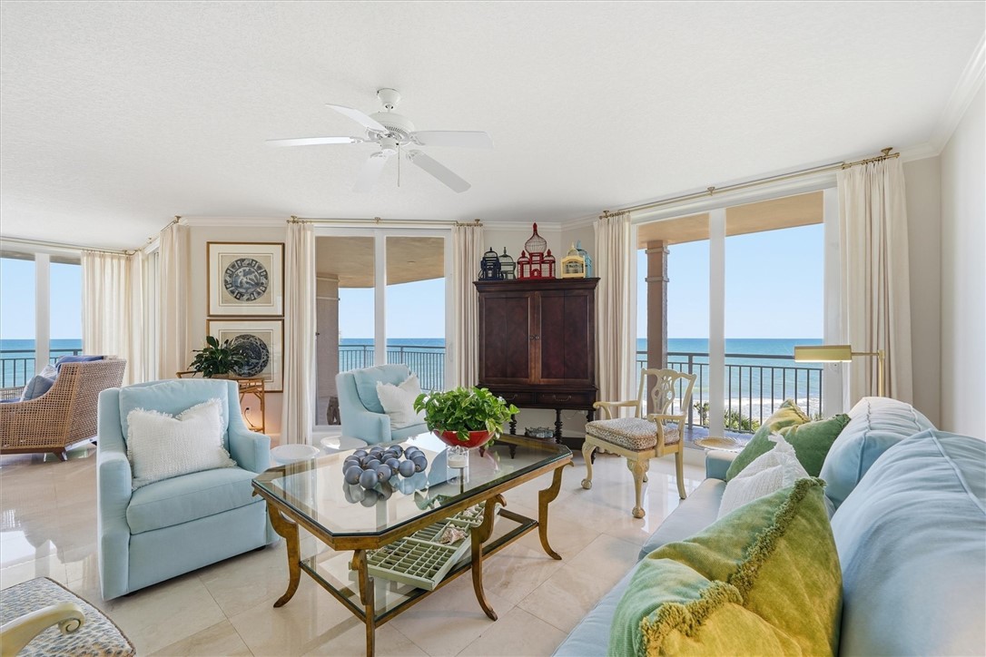 8876 N Sea Oaks Way 407