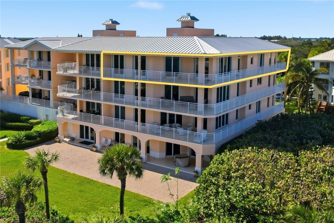 8876 N Sea Oaks Way 407