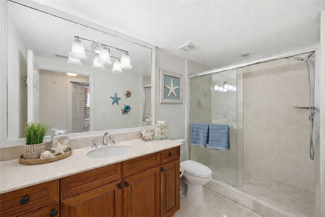 8876 N Sea Oaks Way 407