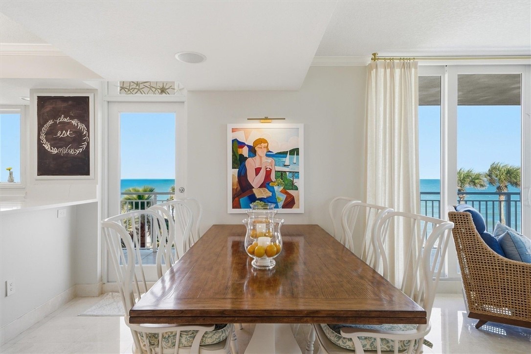 8876 N Sea Oaks Way 407