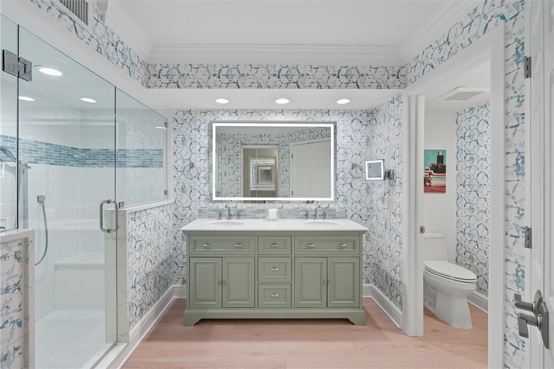 8880 N Sea Oaks Way 103