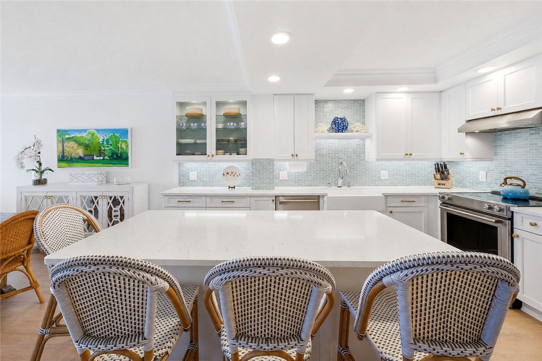 8880 N Sea Oaks Way 103