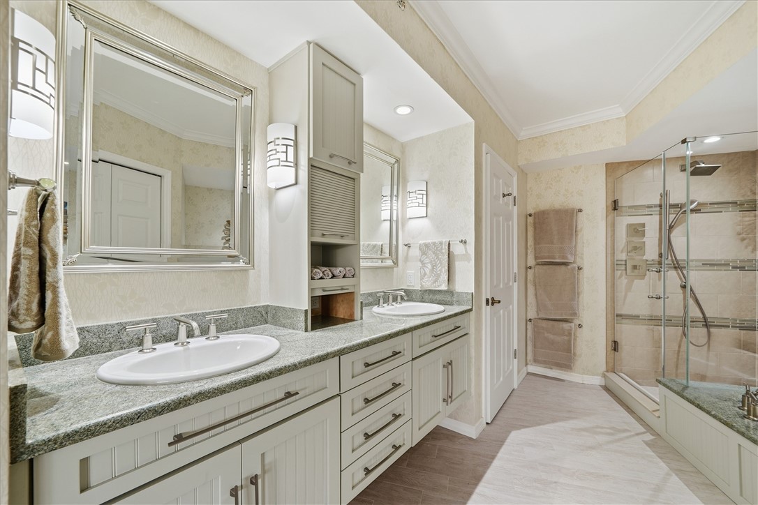 8835 W Orchid Island Circle 604