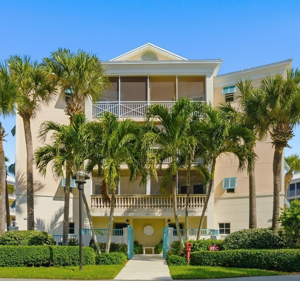 8810 S Sea Oaks Way 406