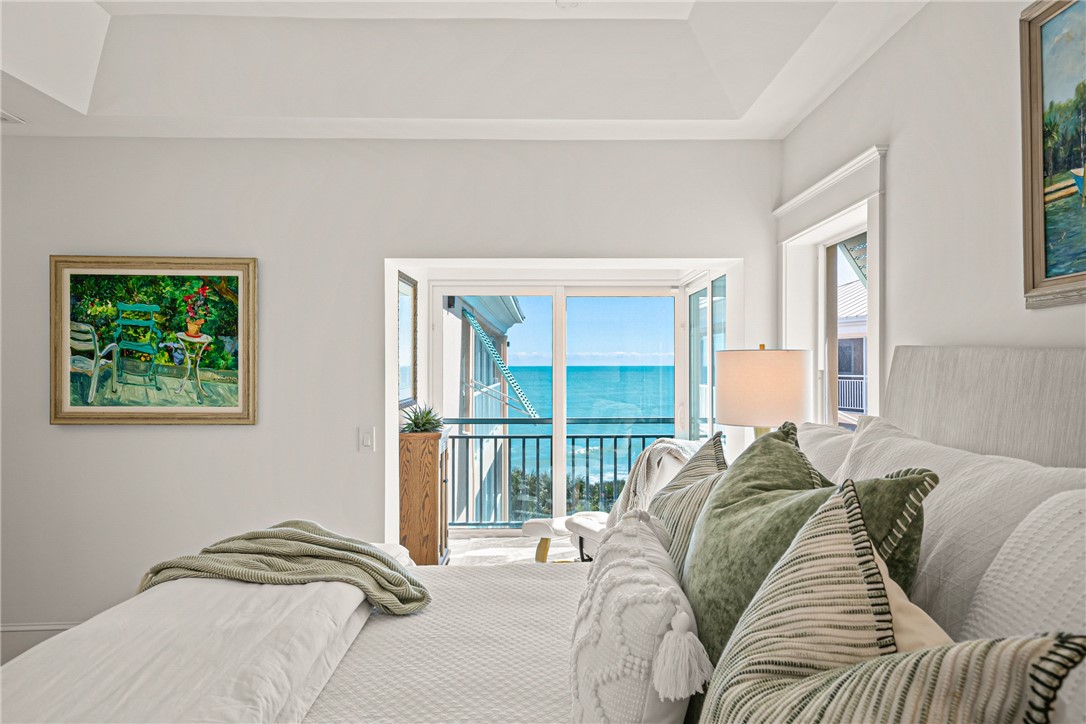 8810 S Sea Oaks Way 406