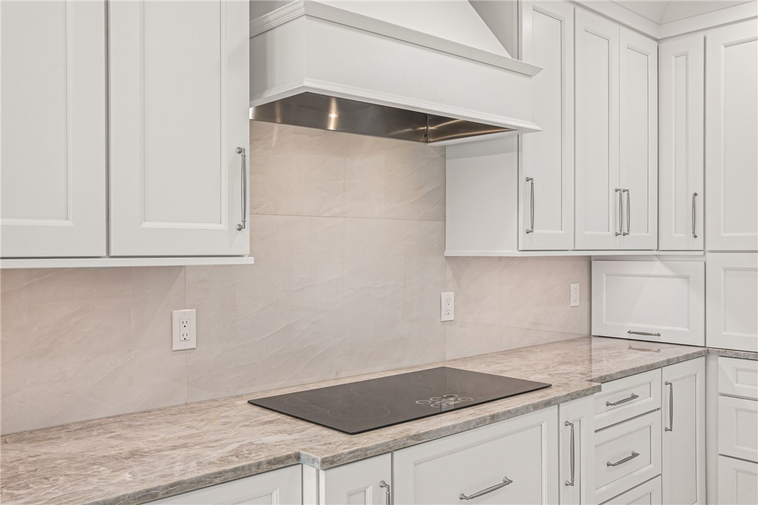 8810 S Sea Oaks Way 406