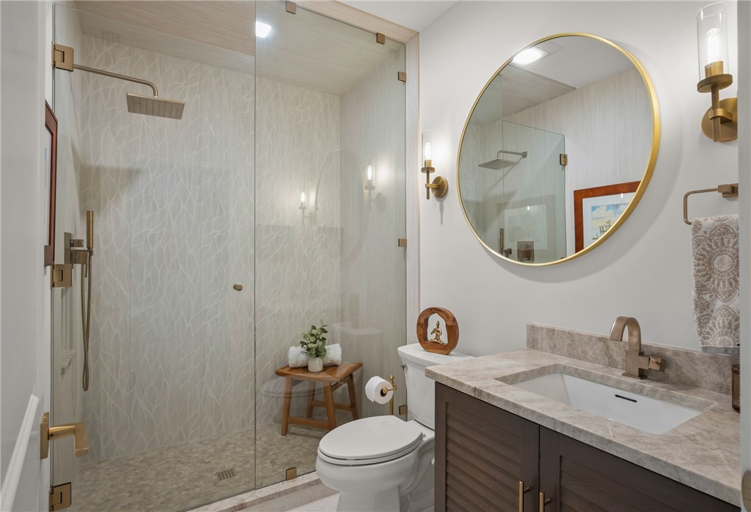 8810 S Sea Oaks Way 406